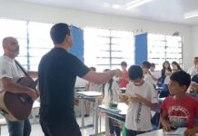Projeto Coral Canto e Encanto para estudantes, em Araranguá